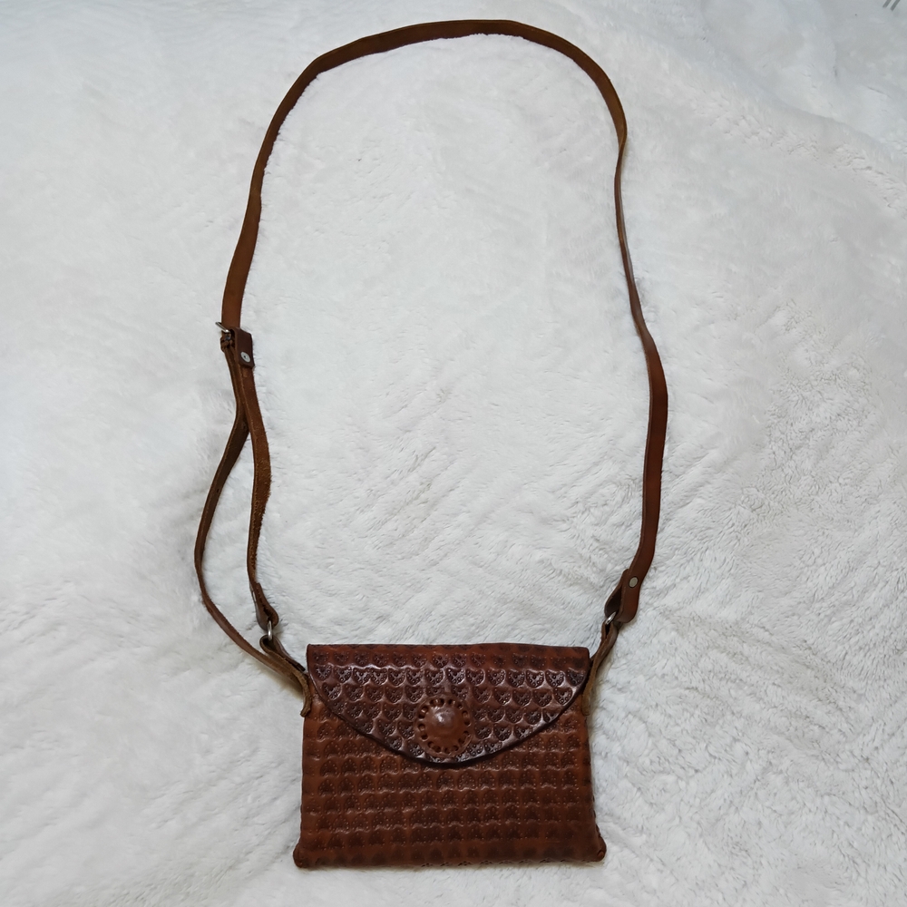 Vintage Brown Textured Crossbody Bag